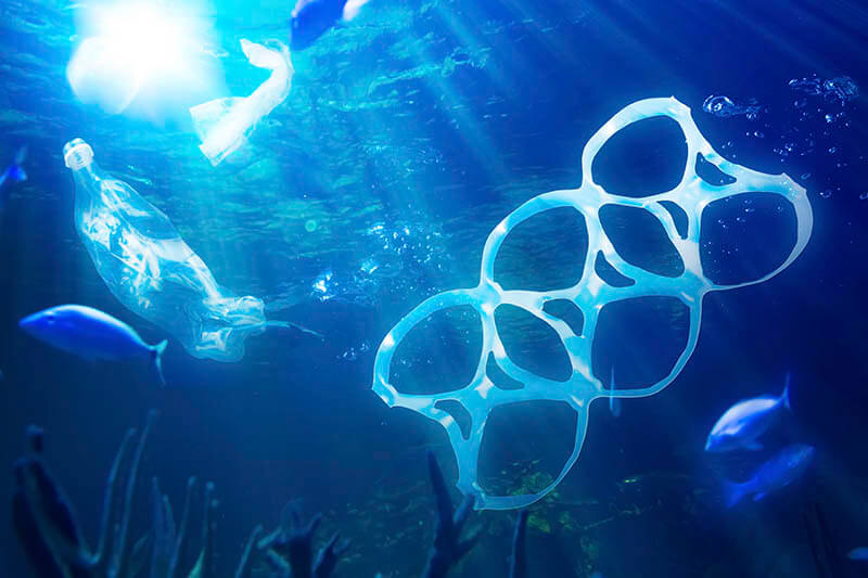 Plástico en el océano