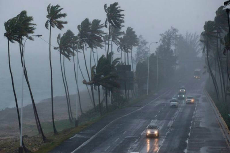 Instituciones meteorológicas solicitan a la población tomar precauciones ya que se volverá depresión tropical.