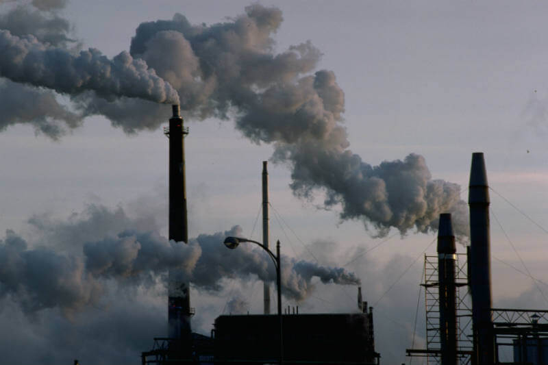 El presidente pretende utilizar parte del Fondo Verde para el Clima para la construcción de centrales eléctricas de carbón "más limpias".