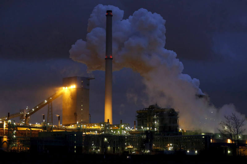 Estudio muestra que los tres principales subsidiarios de combustibles fósiles son China, Estados Unidos y Rusia.