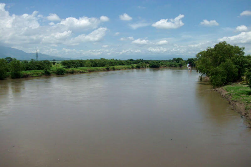 Las autoridades declararon una alerta roja en el norte del país, debido a que las lluvias han causado el aumento del nivel del río.