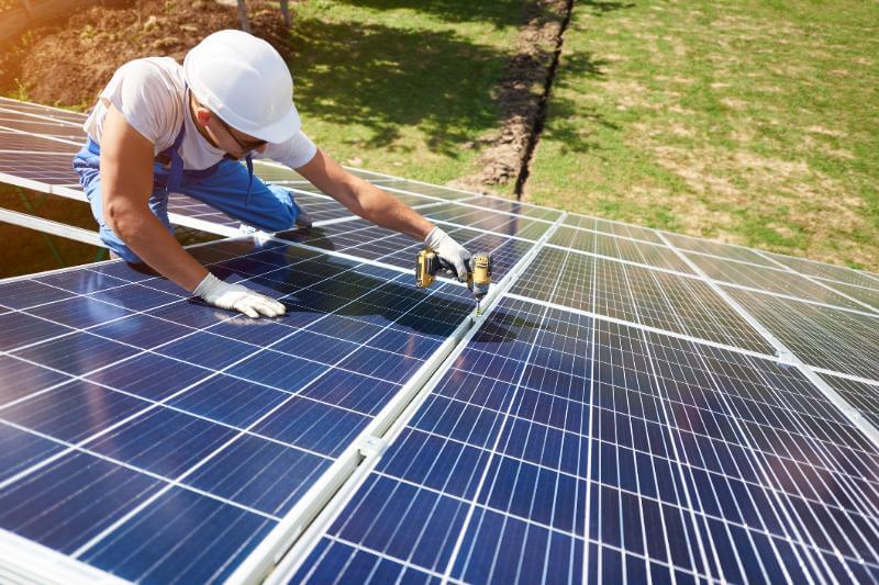Se espera que los bajos precios de la subasta ayuden a impulsar la nueva capacidad de energía solar fotovoltaica 17.5% más que en 2018.