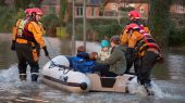 Un poderoso El Niño puede provocar sequía en algunos lugares, como Australia e India y puede causar inundaciones en otras áreas como California.