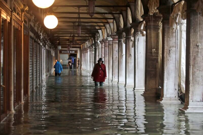 “Este es el resultado del cambio climático”, advierte el alcalde después de que la marea haya llegado a 187 cm.
