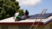 Comunidades más pobres del mundo se benefician de la energía renovable