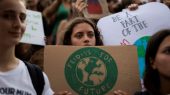 Jóvenes de todo el mundo demuestran que están preocupados por el cambio climático y el futuro que les espera.