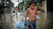 Los niños de ahora enfrentarán más desastres climáticos que sus abuelos.