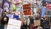 Protestas climáticas en Glasgow para presionar a los líderes de la COP26.