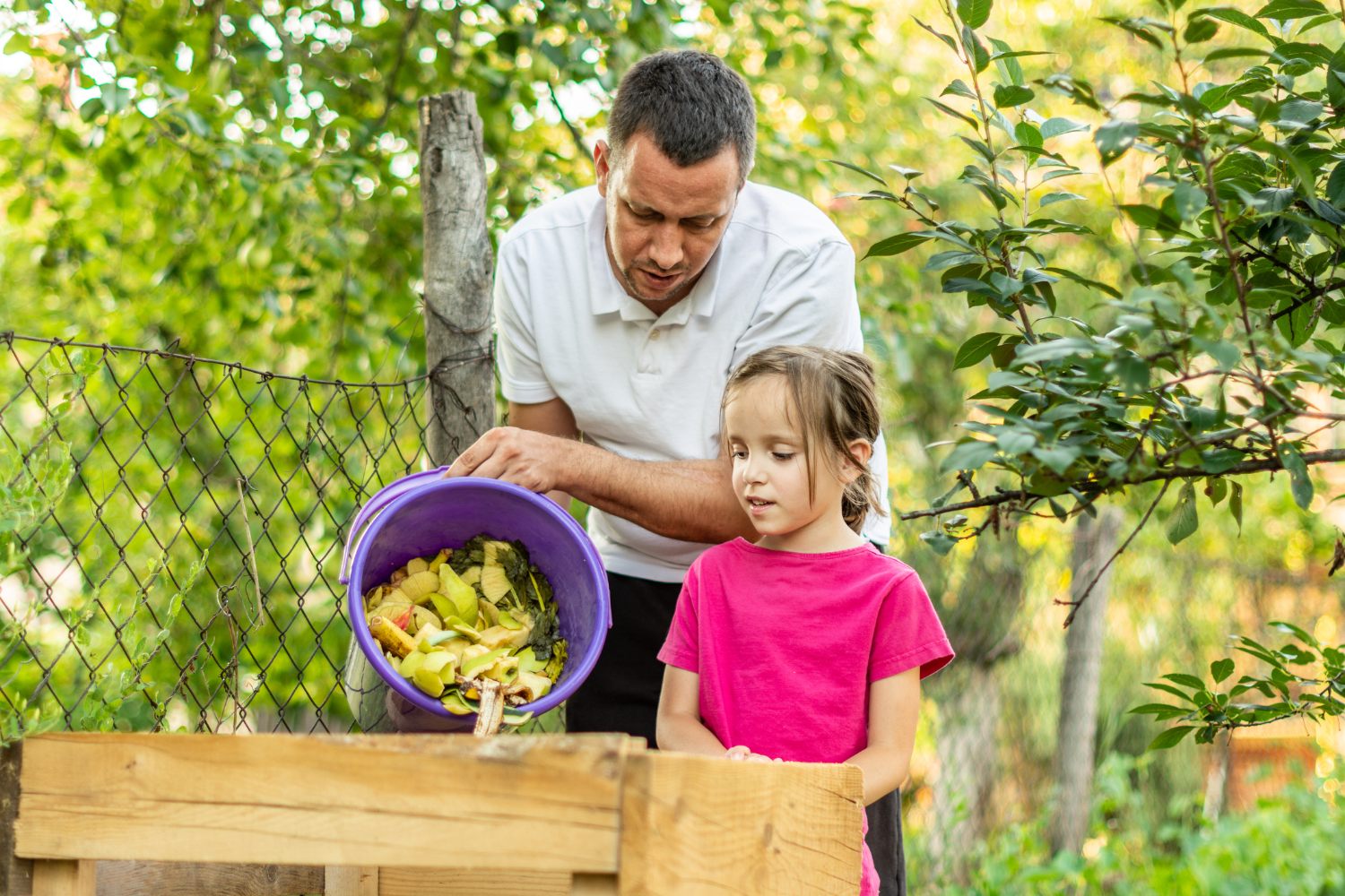 El compost es un método que puede aplicar para toda la familia. - Foto StockPlanets/Gettyimages