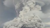 Erupción de volcán en Tonga provoca mareas altas en el Pacífico