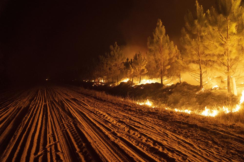 Incendios forestales en la provincia de Corrientes. - Foto Rodrigo Abd/AP