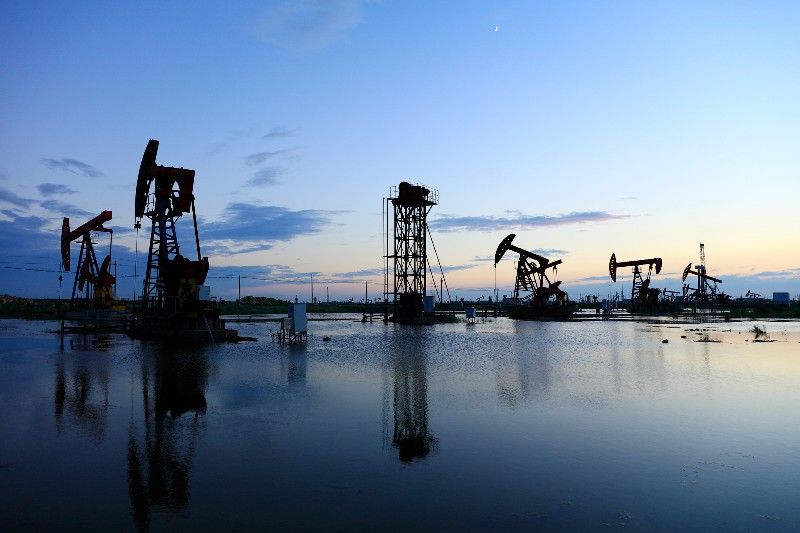 Las industrias de petróleo no han cumplido sus promesas climáticas.