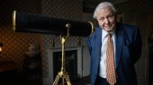 ONU premia a David Attenborough por su trayectoria climática.