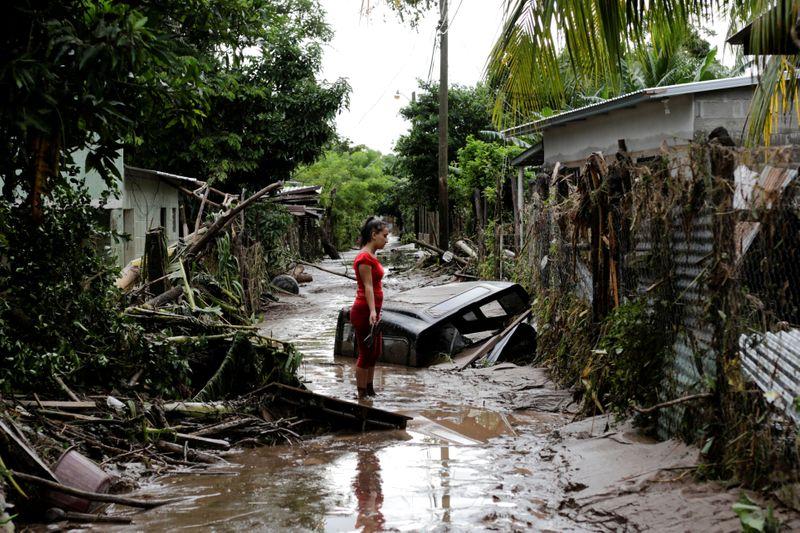 Daños tras huracán Eta en Honduras - Foto Jorge Cabrera/Reuters