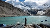 Un lago en Perú está creciendo por las emisiones de gases efecto invernadero.