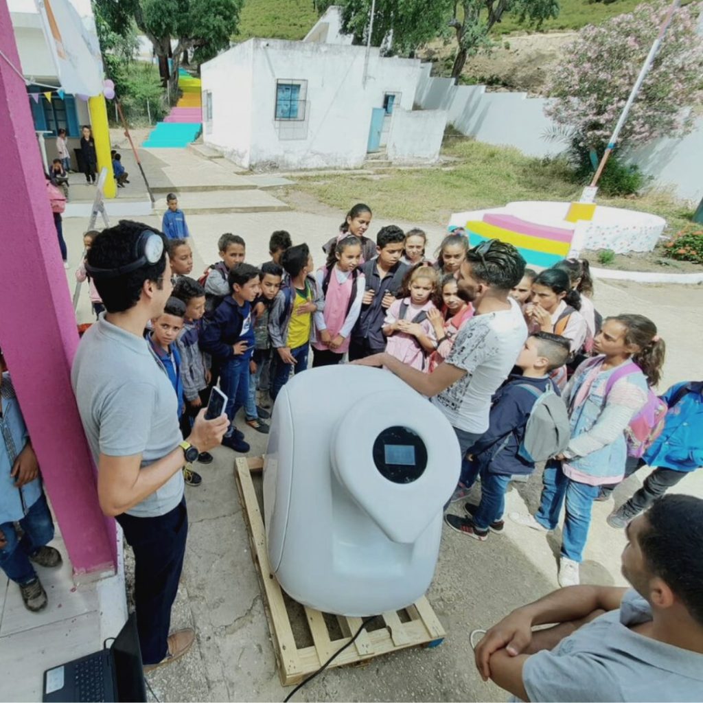 Kumulus planea brindar agua potable a escuelas y lugares donde la escasez de agua es un problema diario. - Foto Kumulus Water/Facebook