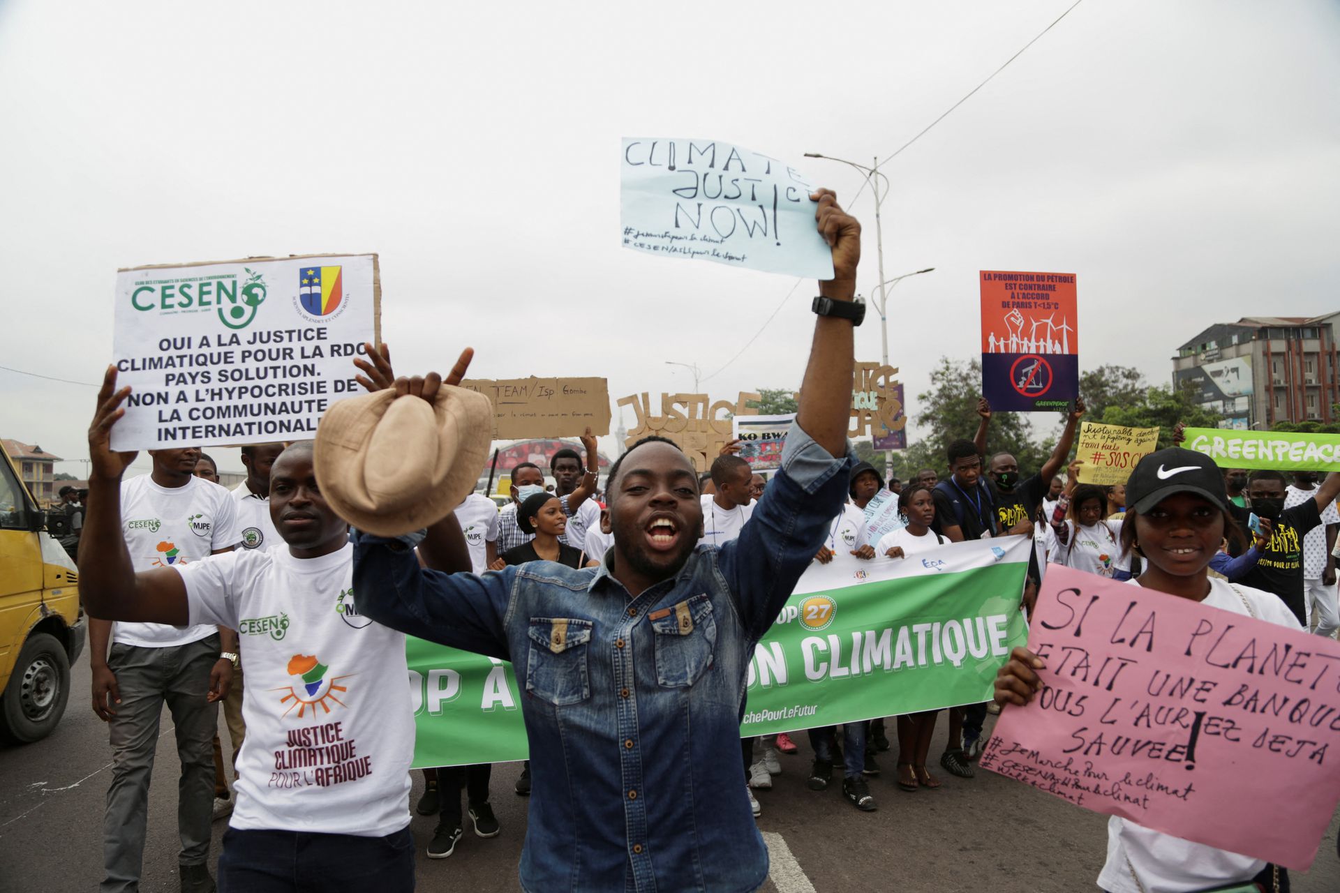 Jóvenes en la huelga climática de la República Democrática del Congo - Foto Justin Makangara/Reuters