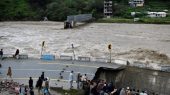 Inundaciones han dejado a casi todo el país bajo el agua.