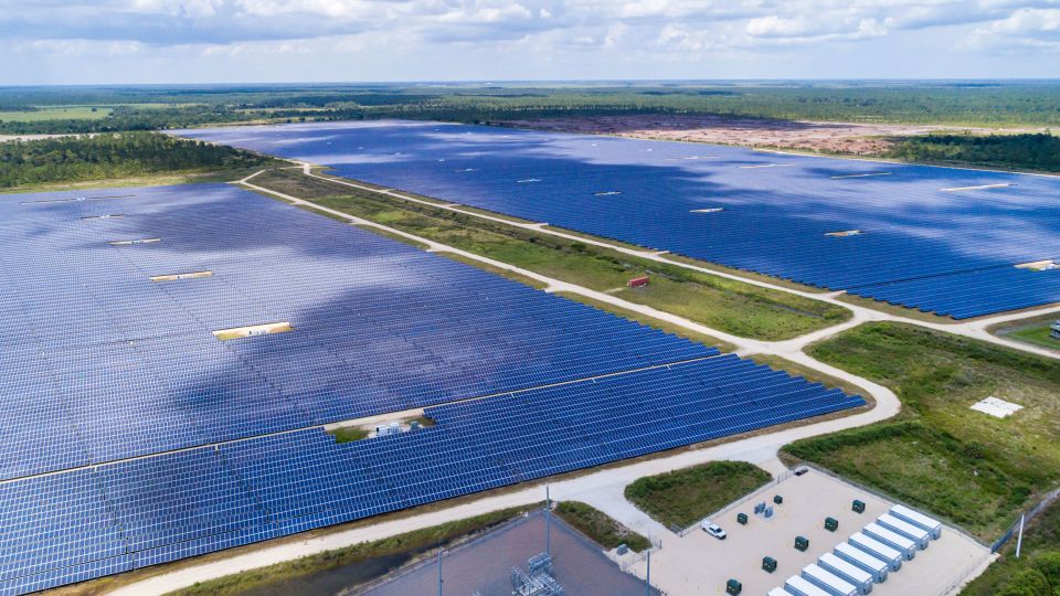 Granja solar en Babcock Ranch, Florida. - Foto Jeff Greenberg/Education Images/Universal Images Group/Getty Images