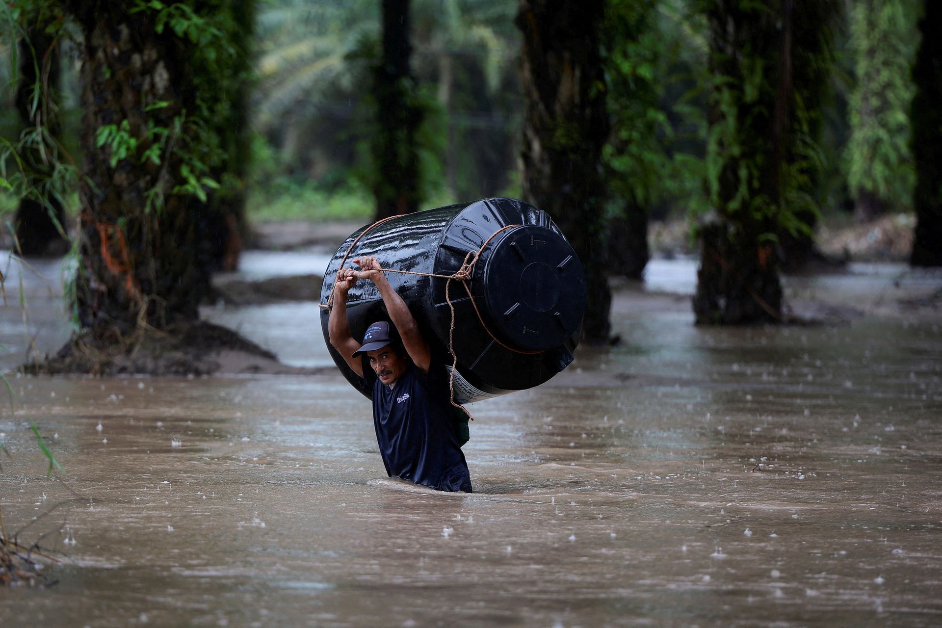 Inundaciones en Honduras por el huracán Julia. - Foto Yoseph Amaya/Reuters