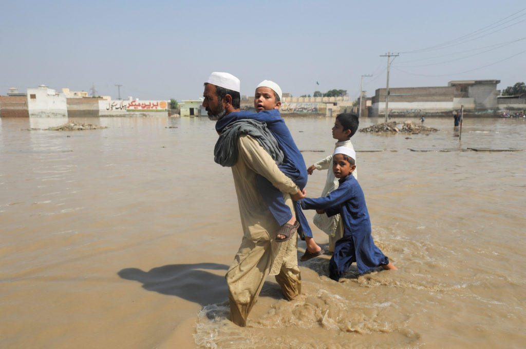 Inundaciones en Afganistán dejaron a casi toda la población afectada, cuando el país es uno de los menos responsables por el cambio climático. - Foto Fayaz Aziz/Reuters