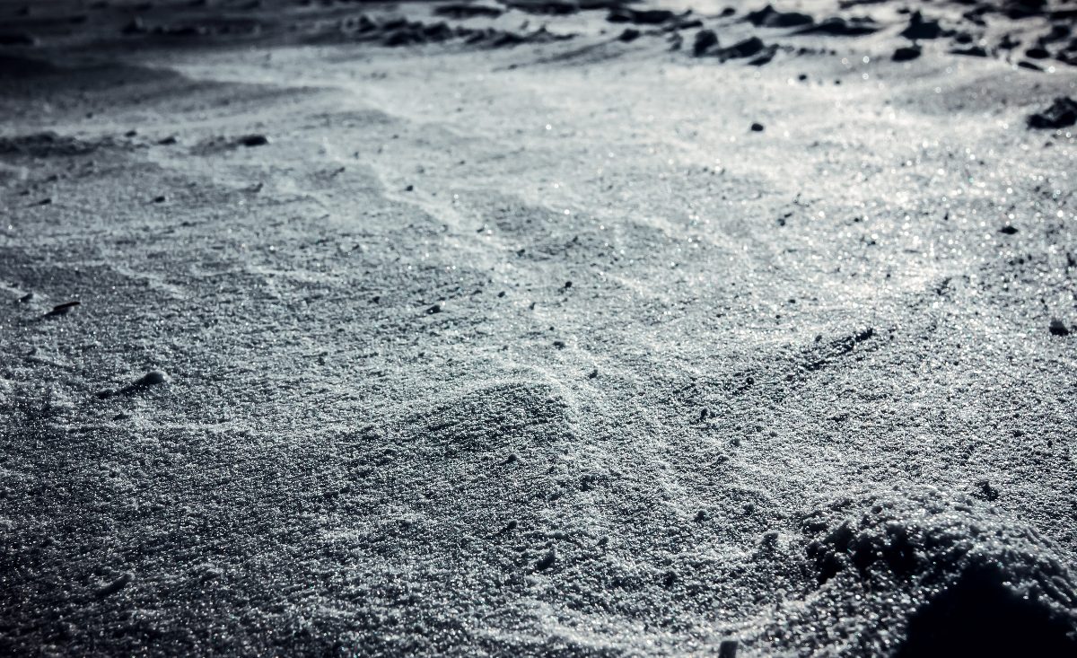 Una densa capa de polvo lunar podría abosrber la energía luminosa entre el sol y la Tierra. - Foto Fotostock32/Gettyimages