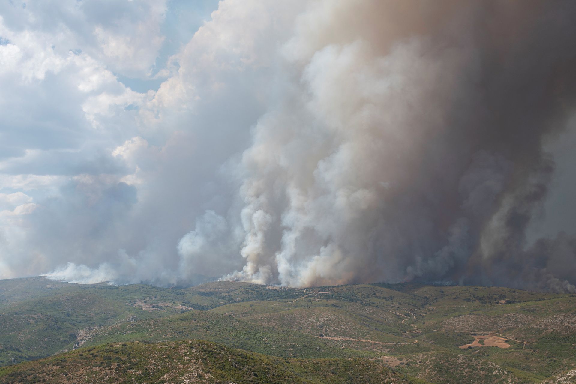 Incendio forestal en el verano pasado de España. - Foto Lorena Sopena/Reuters