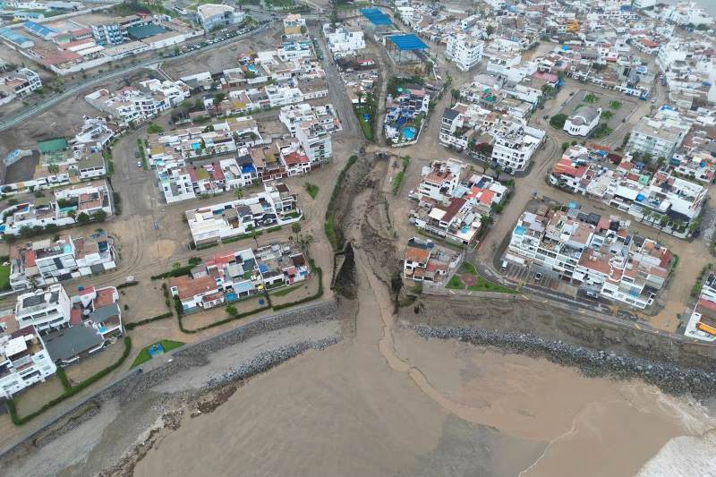 Inundaciones mortales en Perú por el paso del ciclón Yaku.