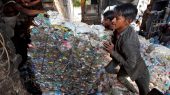 Países del mundo se reúnen para discutir tratado sobre la contaminación plástica