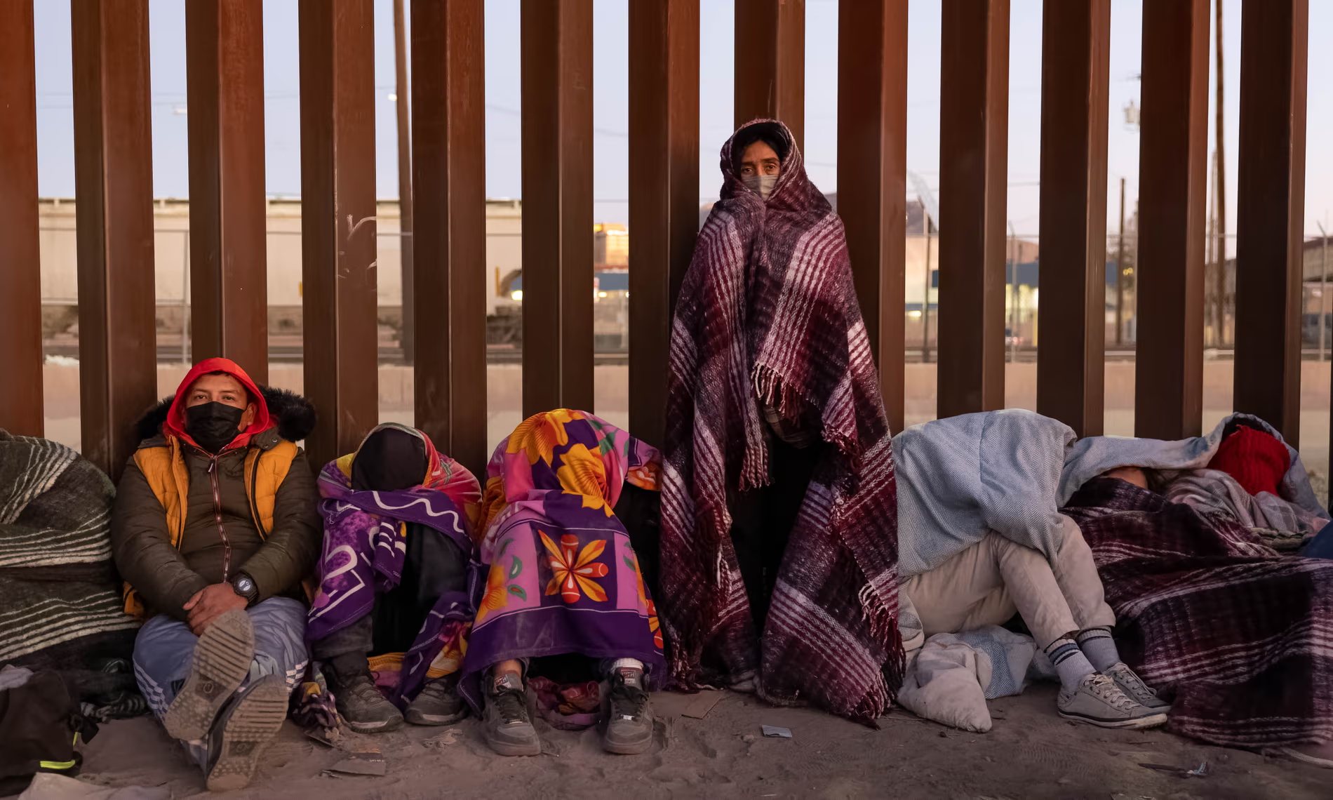 Migrantes en búsqueda de asilo en la frontera de Estados Unidos y México. - Foto John Moore/GettyImages
