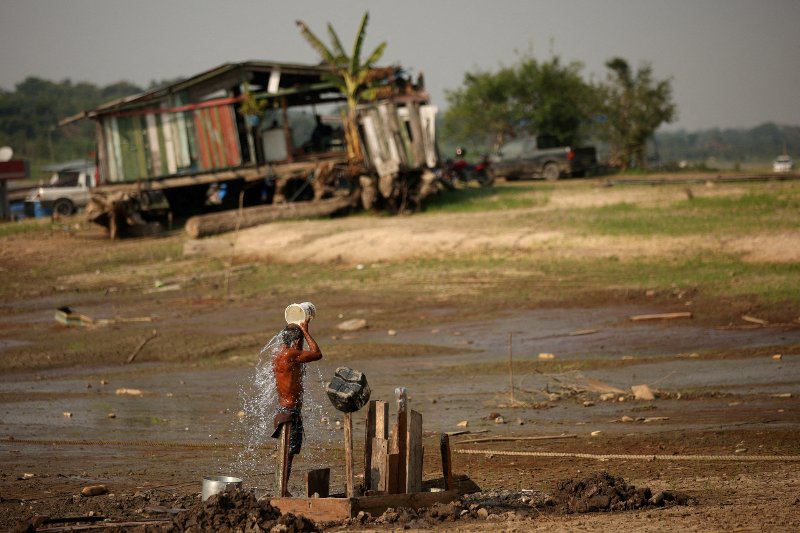 La sequía y el clima extremo ha afectado gravemente tanto a la fauna como la vida humana que reside en la Amazonía. - Foto Bruno Kelly/Reuters