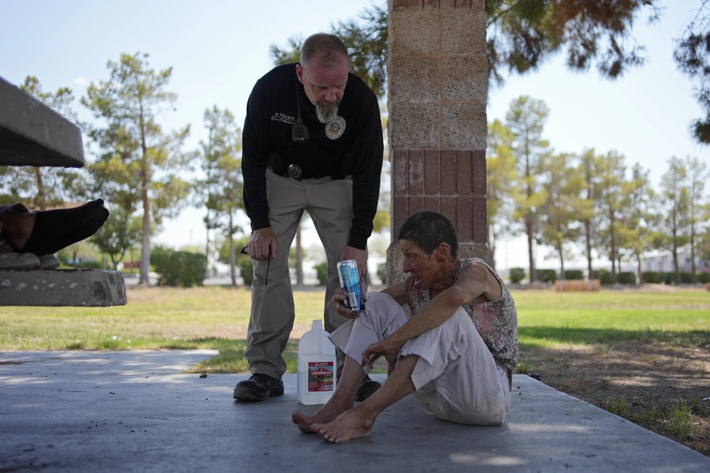 Muchas comunidades no están preparadas o no poseen los recursos para protegerse de las olas de calor cada vez más frecuentes e intensas. - Foto John Locher/AP