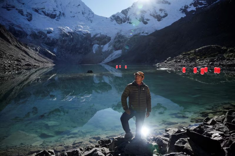 Agricultor peruano demanda gran empresa de responsable de deshielo en los Andes