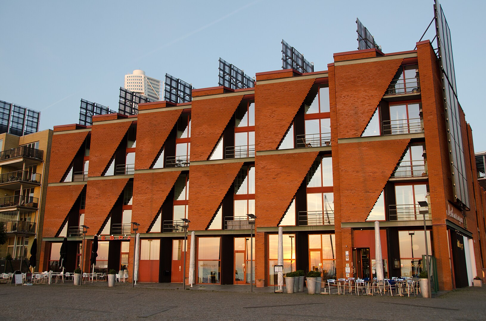 El sistema energético de Bo01 incluye características sostenibles como energía eólica, calefacción urbana, paneles solares y bombas de calor. - Foto David Huang